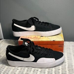 Nike SB Blazer Court Sneaker